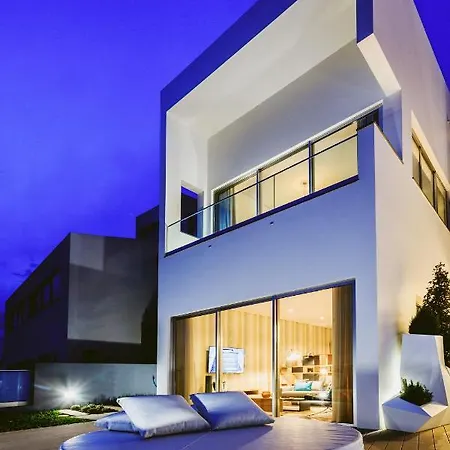 Luxury Carlota With Private Pool By Hr Madeira Canico (Madeira)